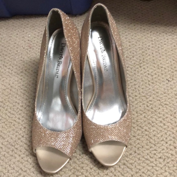 David’s Bridal heels - Picture 1 of 4